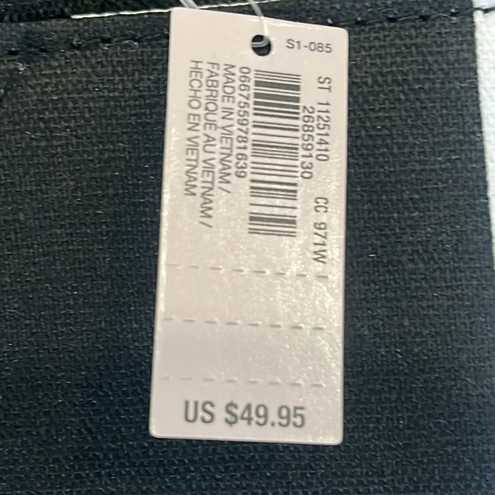 Victoria’s Secret Striped Tote in Black & White. 20.25"L x 12.5"H x 6.5"W - Picture 9 of 9